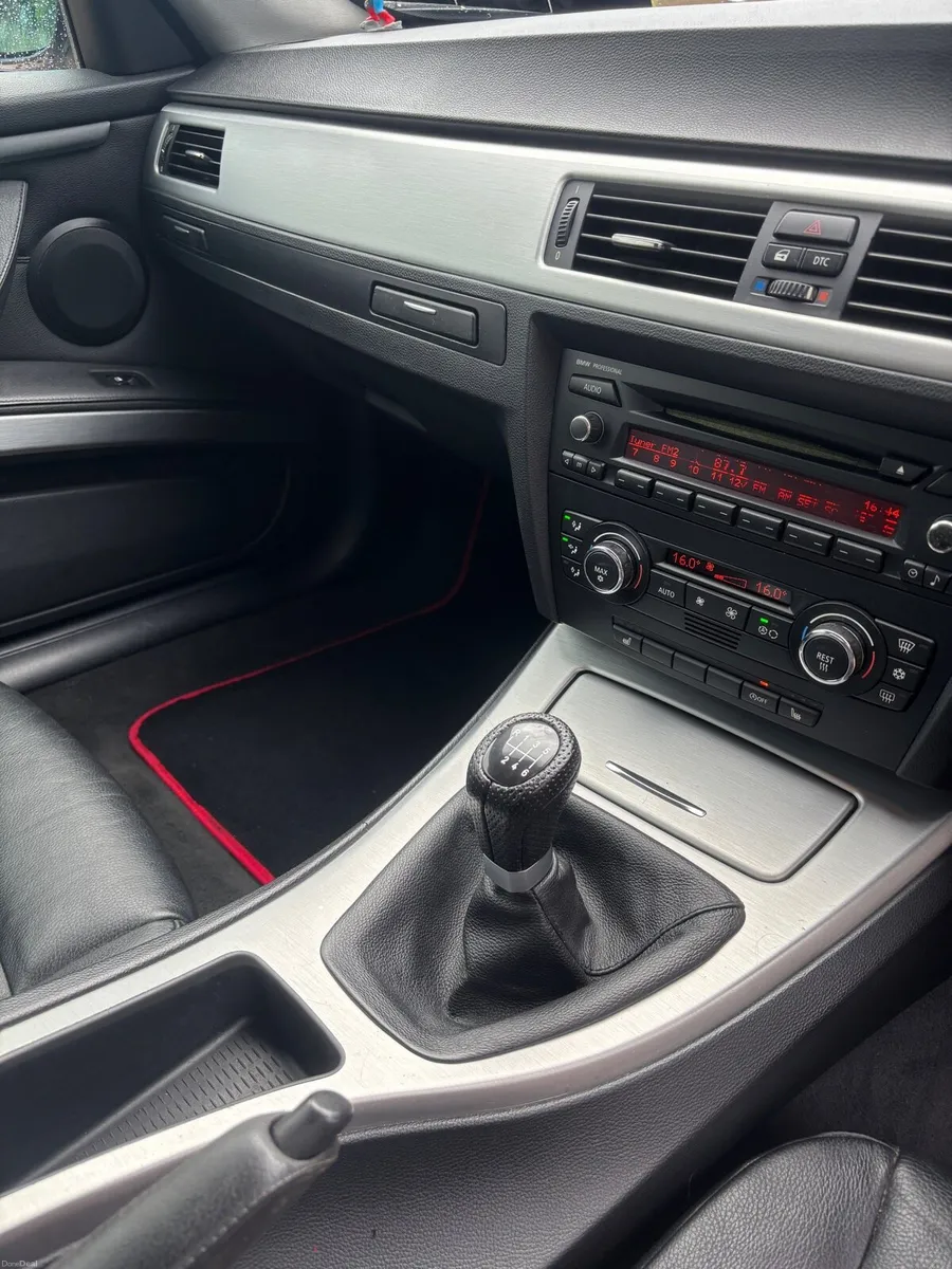 BMW E92 320d 2009 (ONO) - Image 5