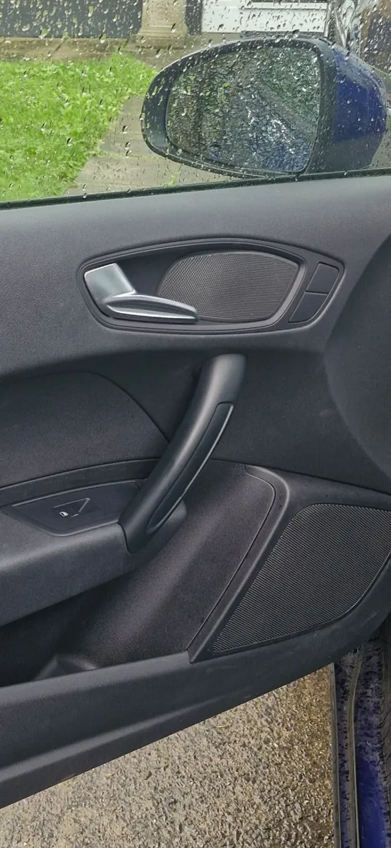 Audi A1 2013 - Image 2