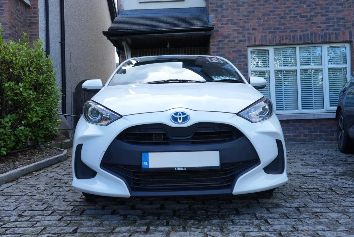 Toyota Yaris 1.5L Hybrid - Image 1