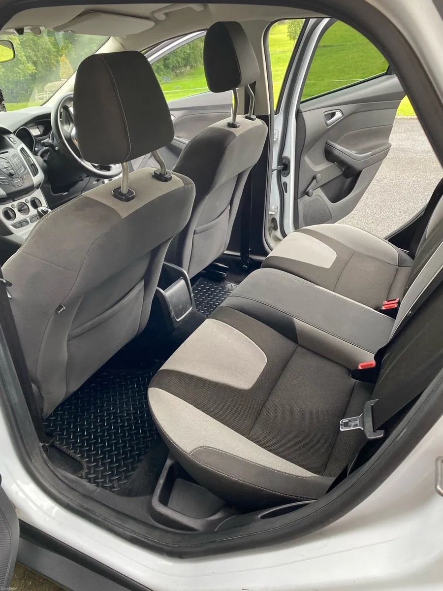 Ford focus 1l - Image 5