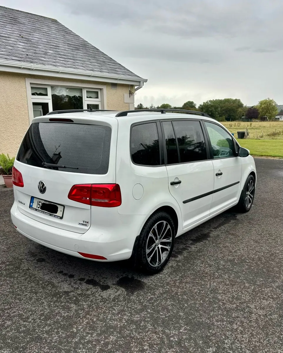 VW Touran 1.6D Pano roof - Image 5