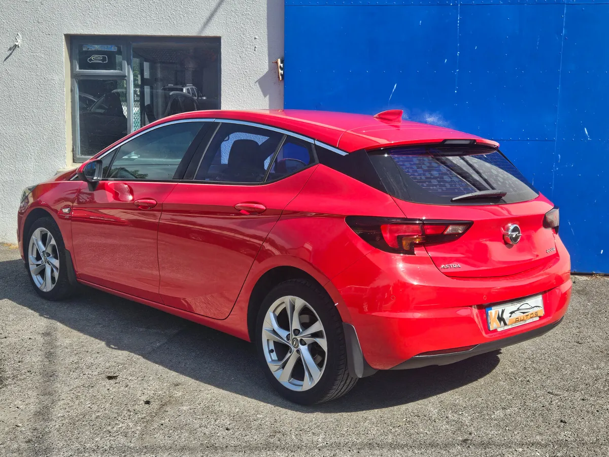 Opel Astra 2017 petrol - Image 2