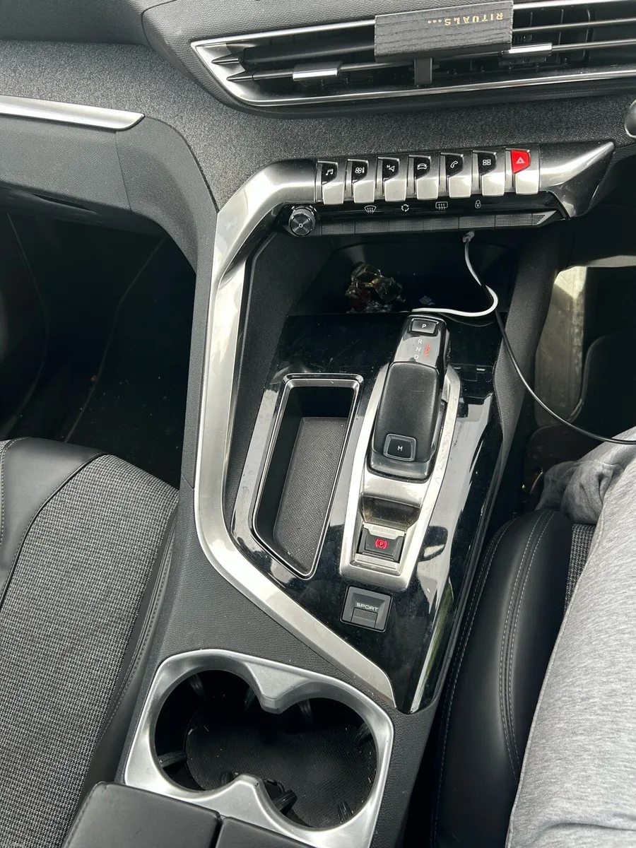 Peugeot 3008 Automatic - Image 5