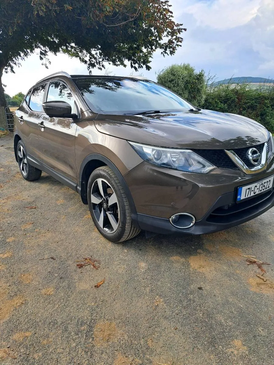 171 Nissan Qashqai Petrol Automatic Low Kilometres - Image 3