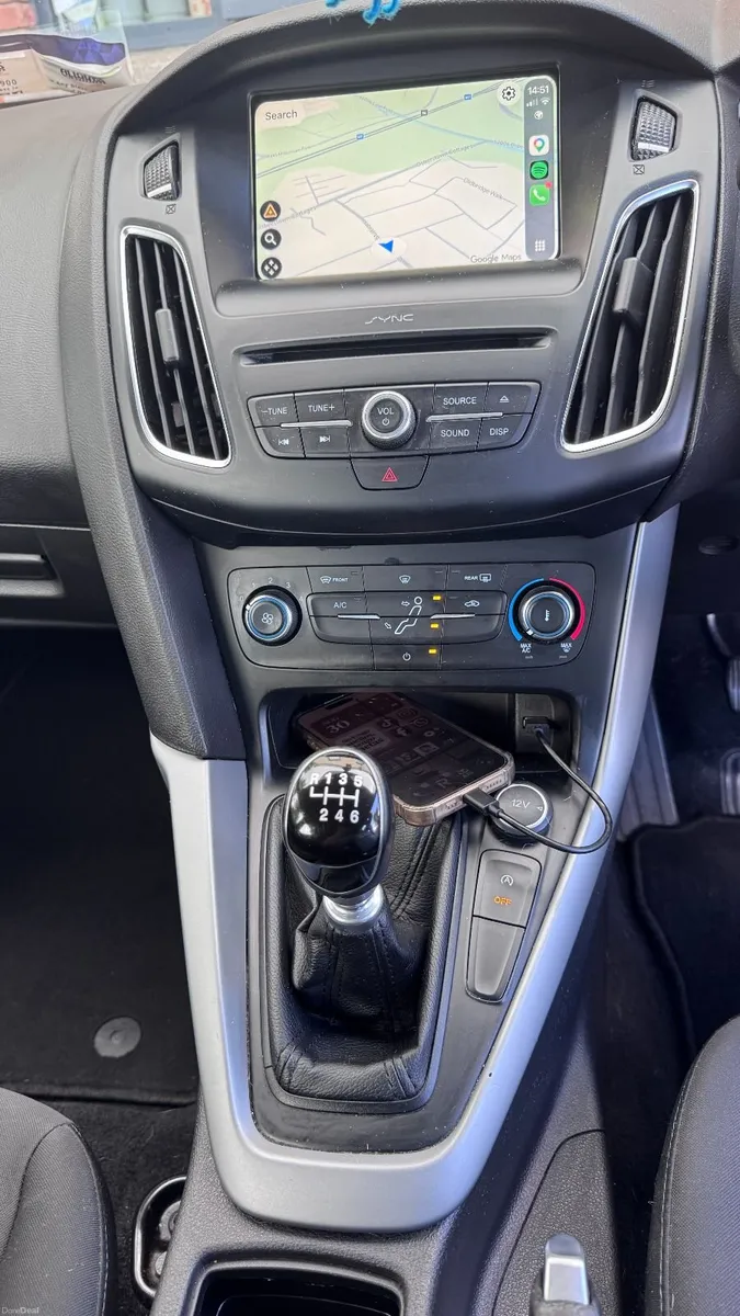 Ford Focus 2017 Diesel - Image 2