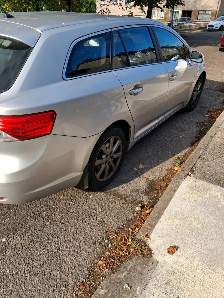 Toyota Avensis Tourer - Image 2