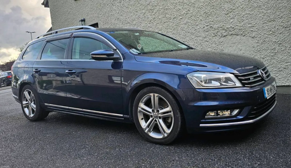VW Passat Estate R-Line 1.4 TSI Automatic - Image 4