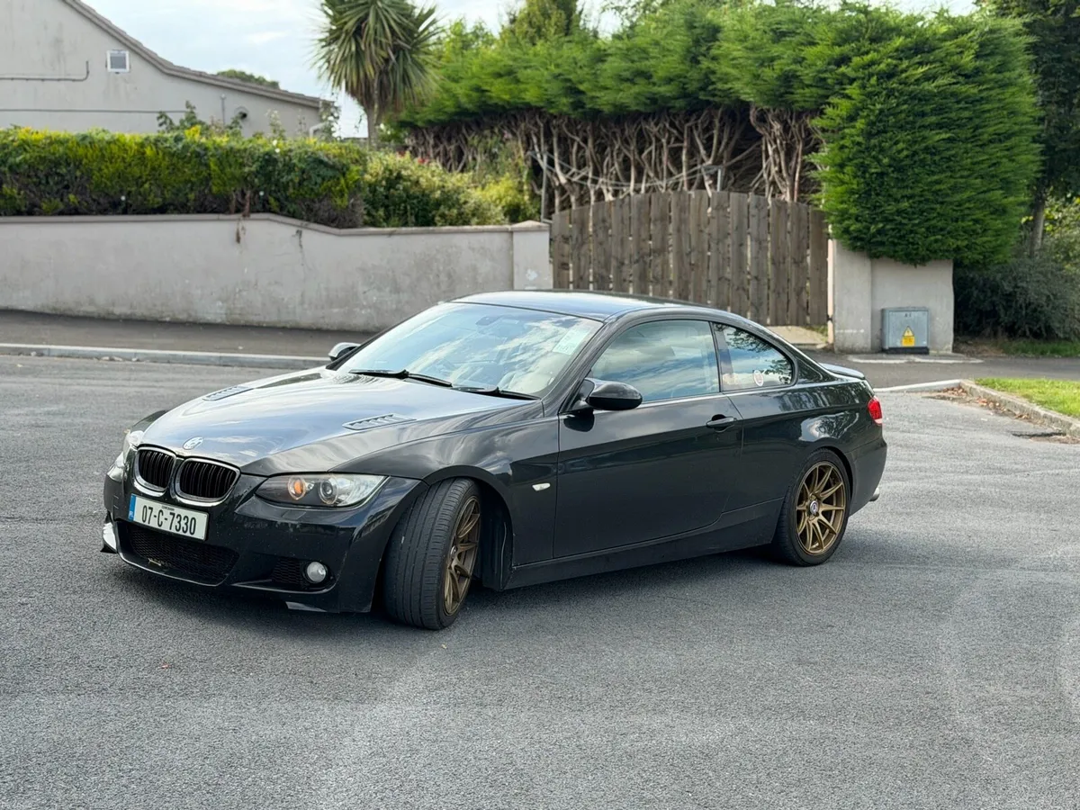 BMW 330d - Image 4