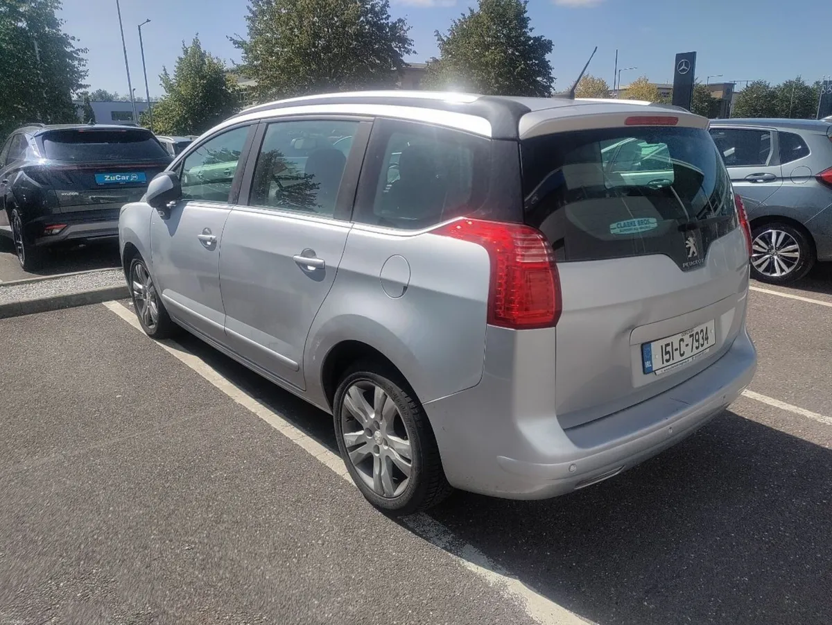 Peugeot 5008 with dashcam, spare wheel - Image 3