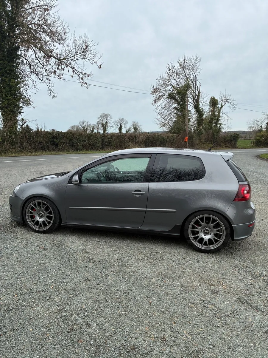 Volkswagen Golf GTI - Image 5