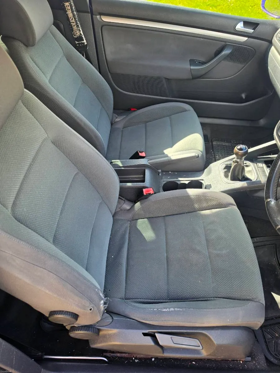 VW Golf - Image 6