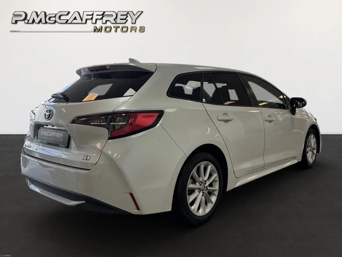 2022 Toyota Corolla 1.8 Self Charging Hybrid - Image 5