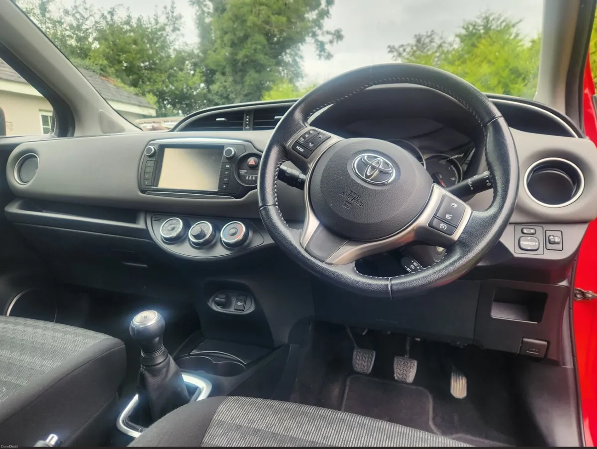 2017 (171) Toyota Yaris 1.0 Luna Petrol – 97,500 k - Image 5