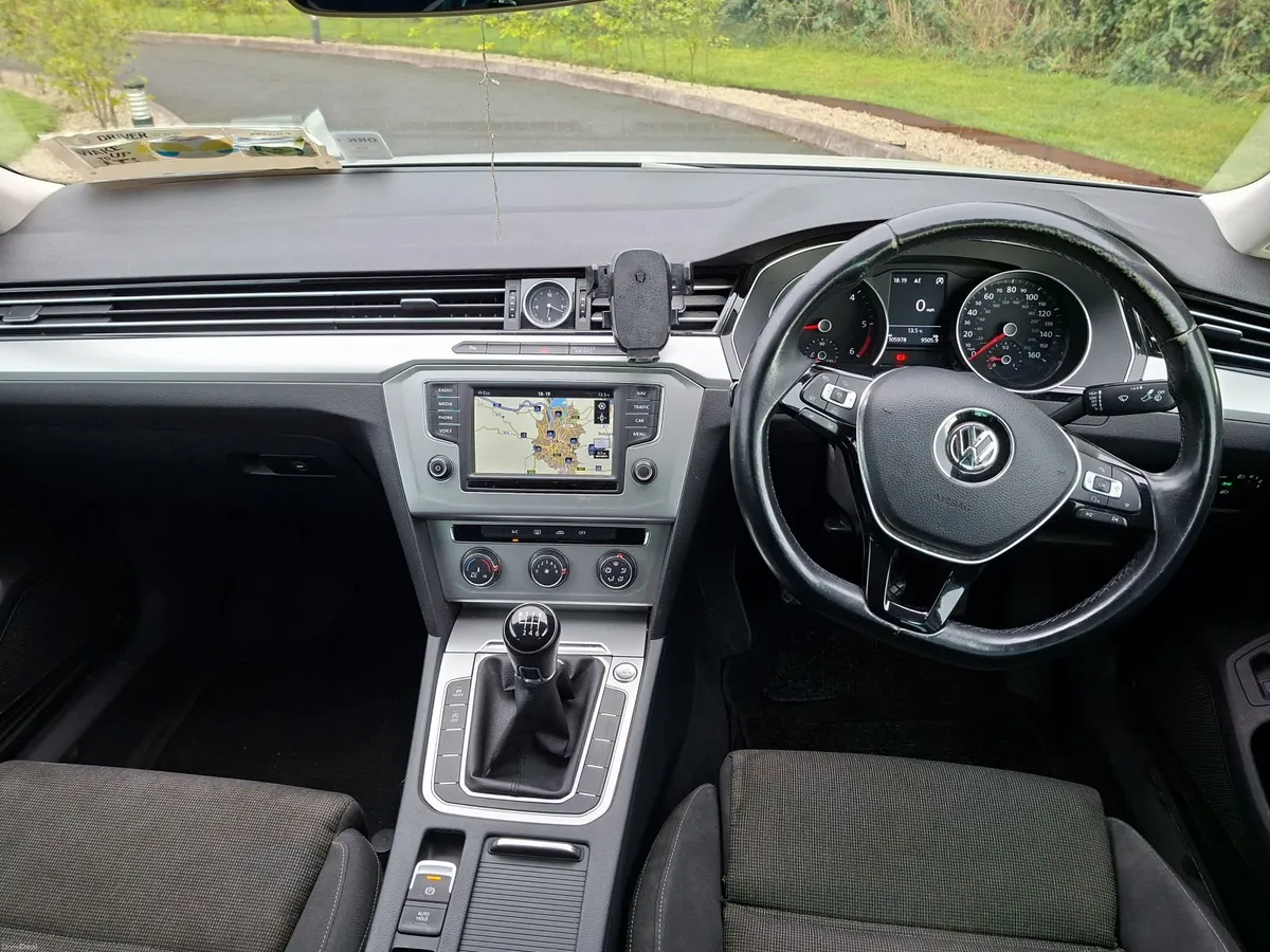 Volkswagen Passat 2.0 TDI Business Edition 2015 - Image 4