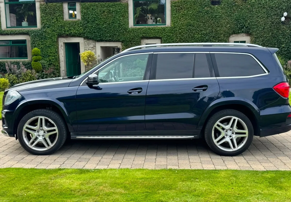 Mercedes GL - Image 1