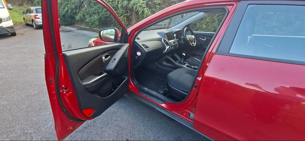 Hyundai ix35 2013 - Image 2