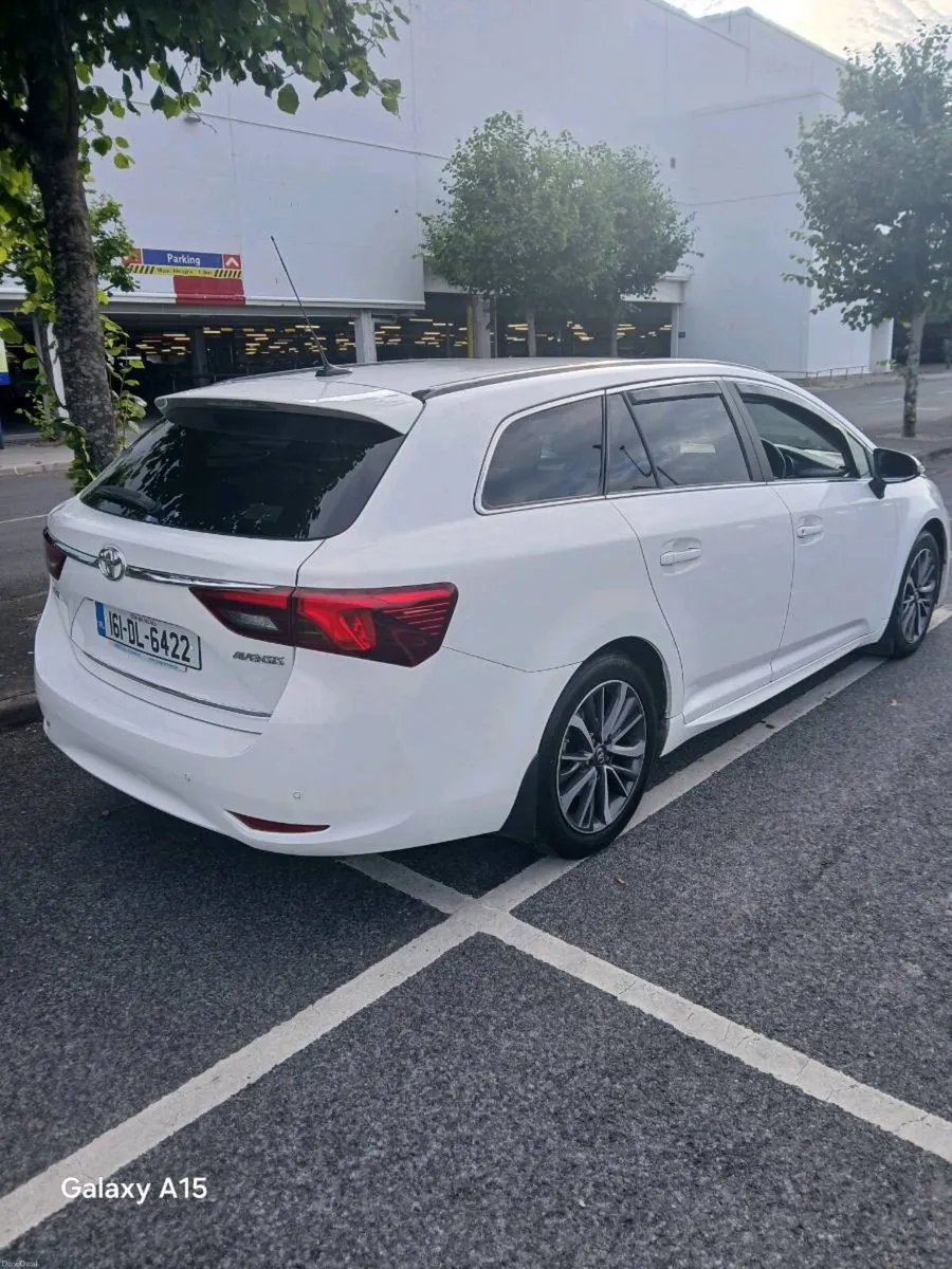 Toyota Avensis - Image 1