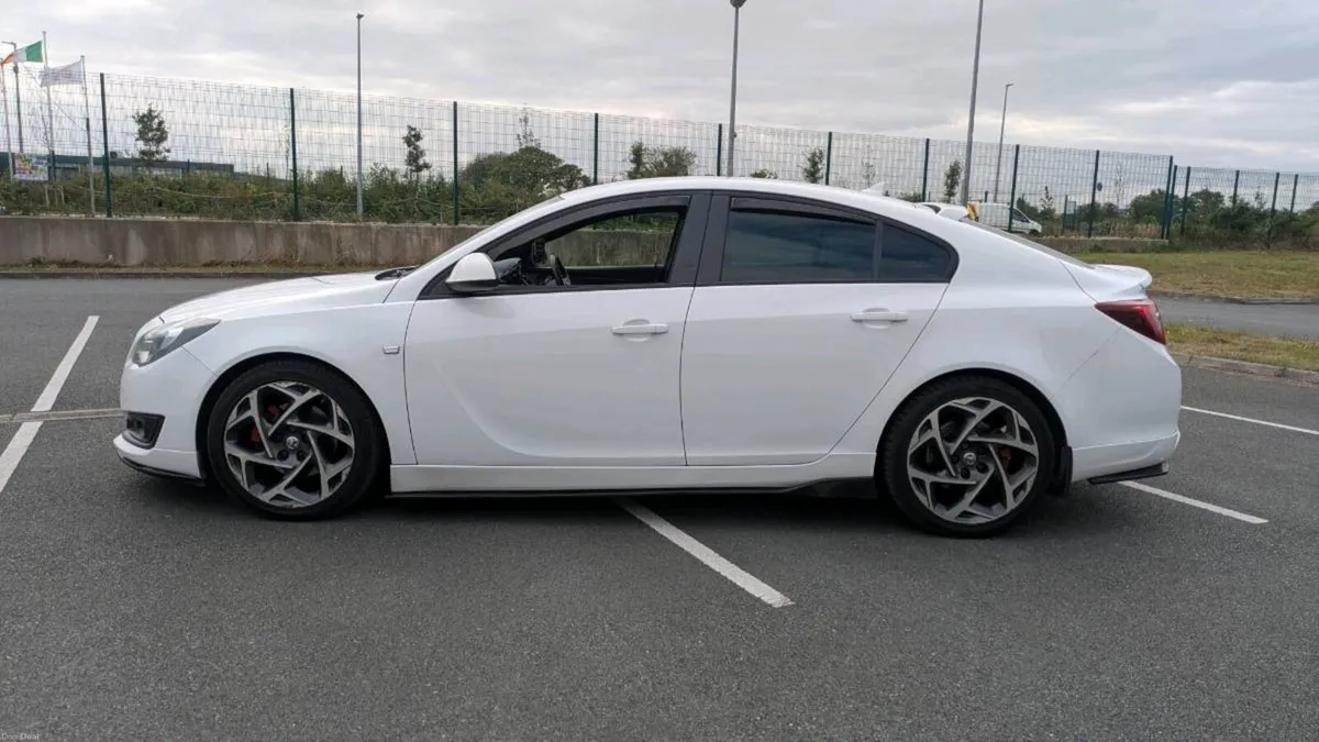 Vauxhall Opel Insignia SRi VX-Line BiTurbo - Image 3