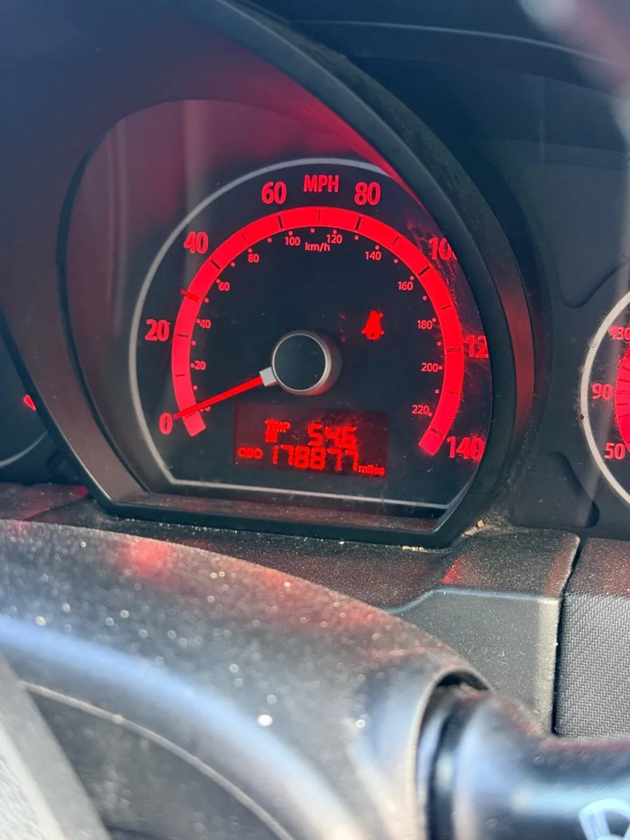 Kia Ceed 2012 - Image 2