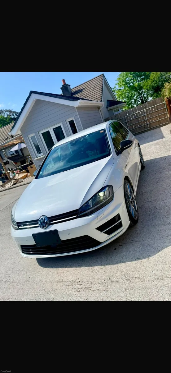2017 Volkswagen Golf R Carbon Edition - Image 4