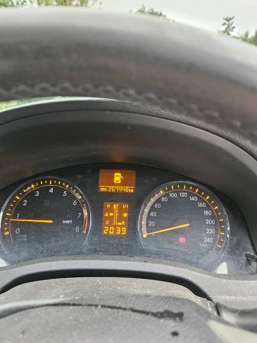 Toyota Avensis - Image 5