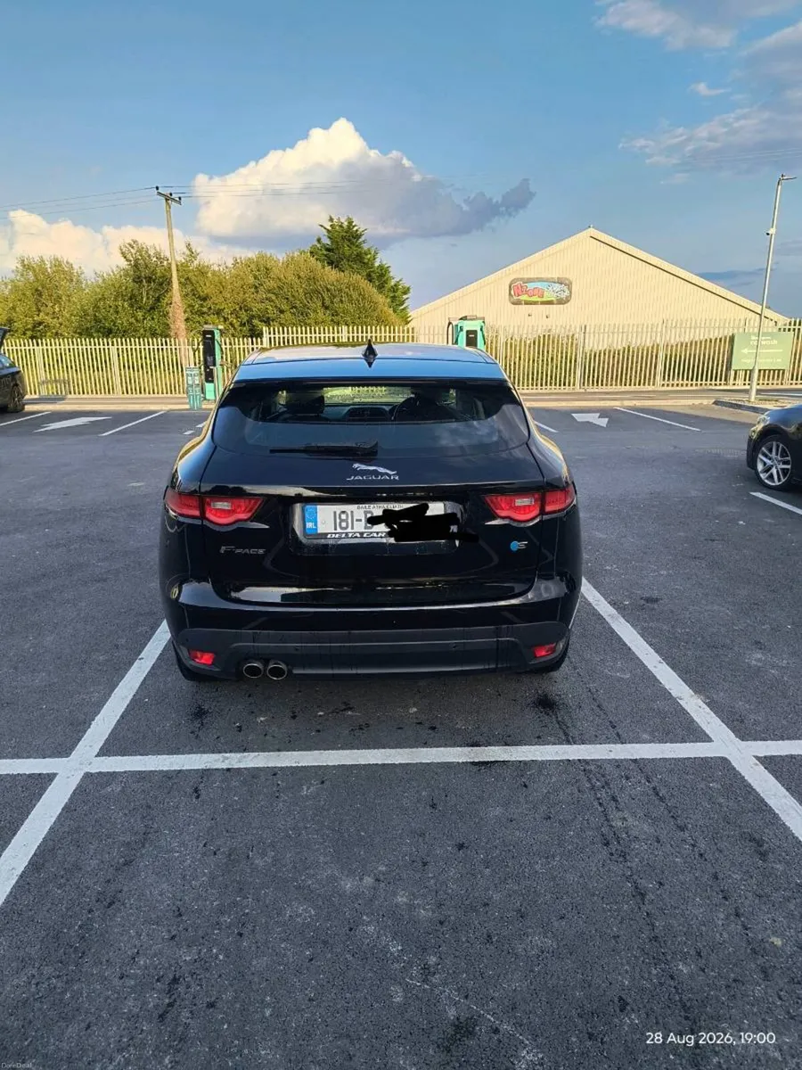 Jaguar F-Pace - Image 2