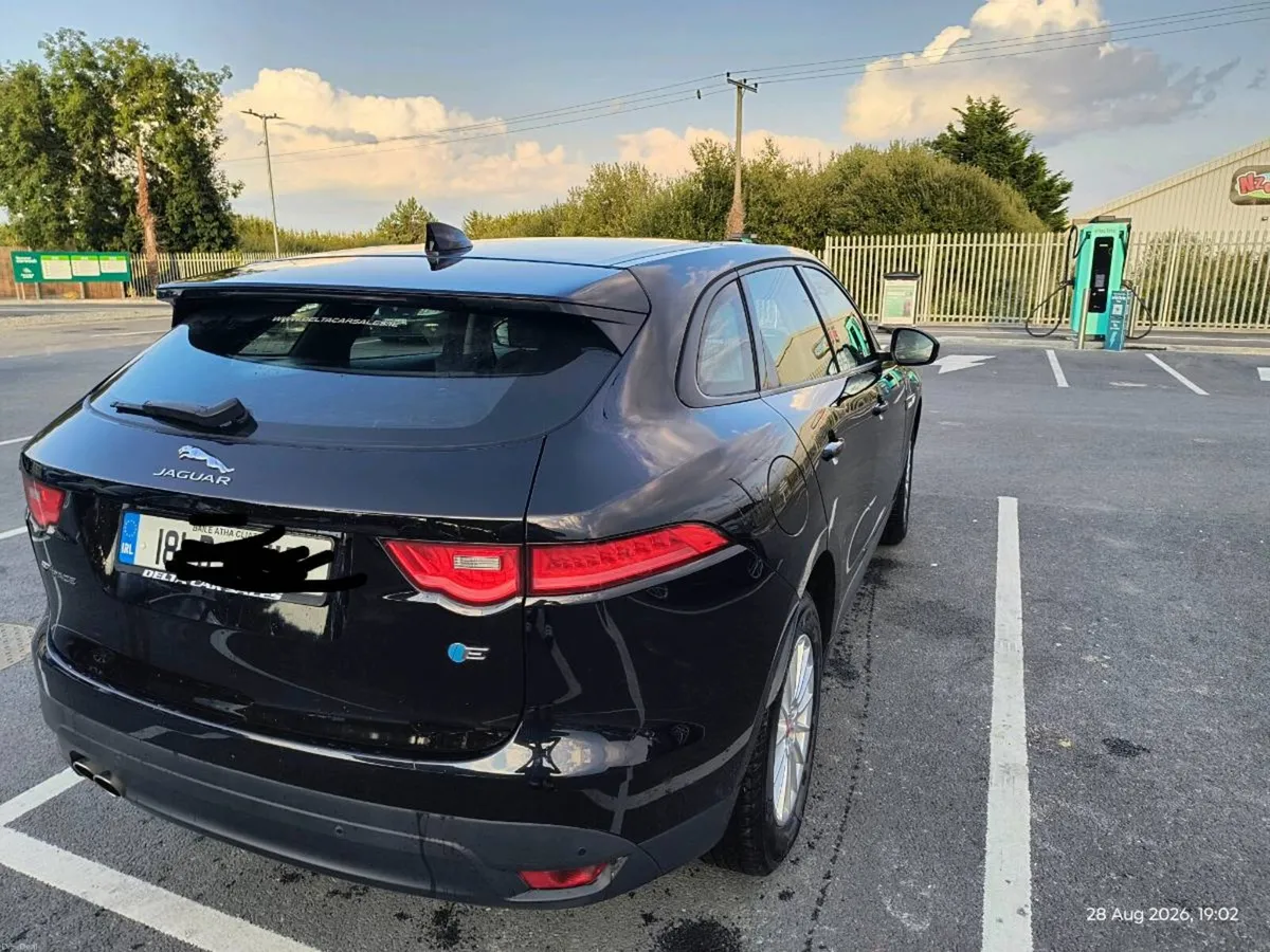 Jaguar F-Pace - Image 5
