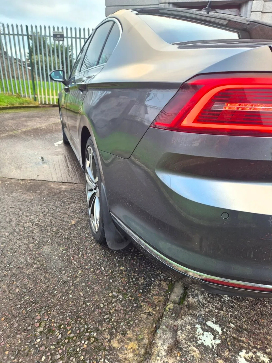 VOLKSWAGEN PASSAT 2.0 TDI GT BLUEMOTION 150PS 4DR - Image 5