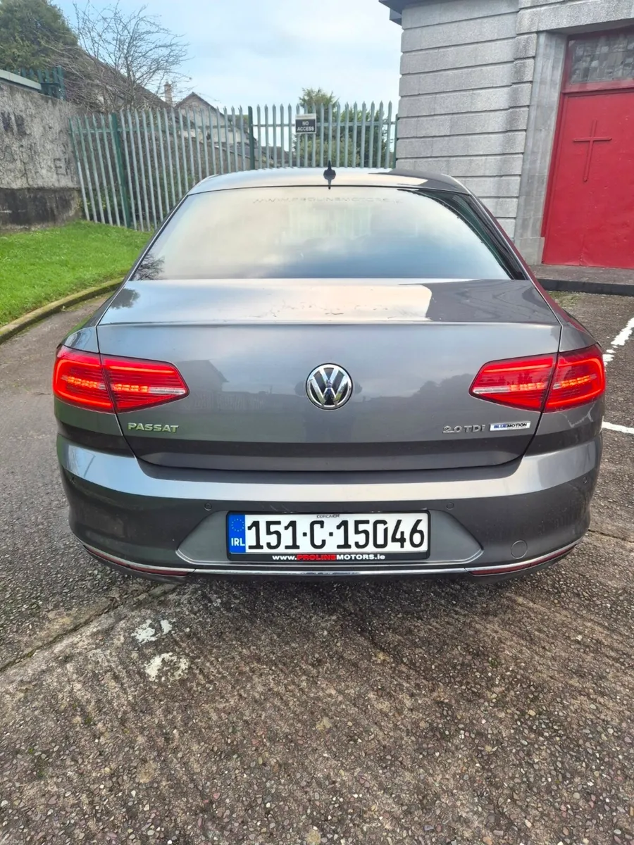 VOLKSWAGEN PASSAT 2.0 TDI GT BLUEMOTION 150PS 4DR - Image 6