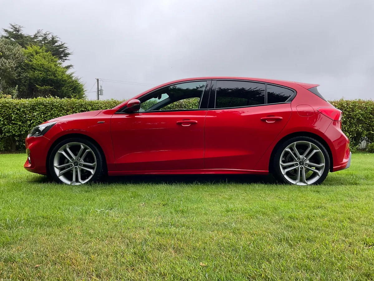 2019 Ford Focus ST-Line 1.5TDCI ** 66K Miles ! ** - Image 5