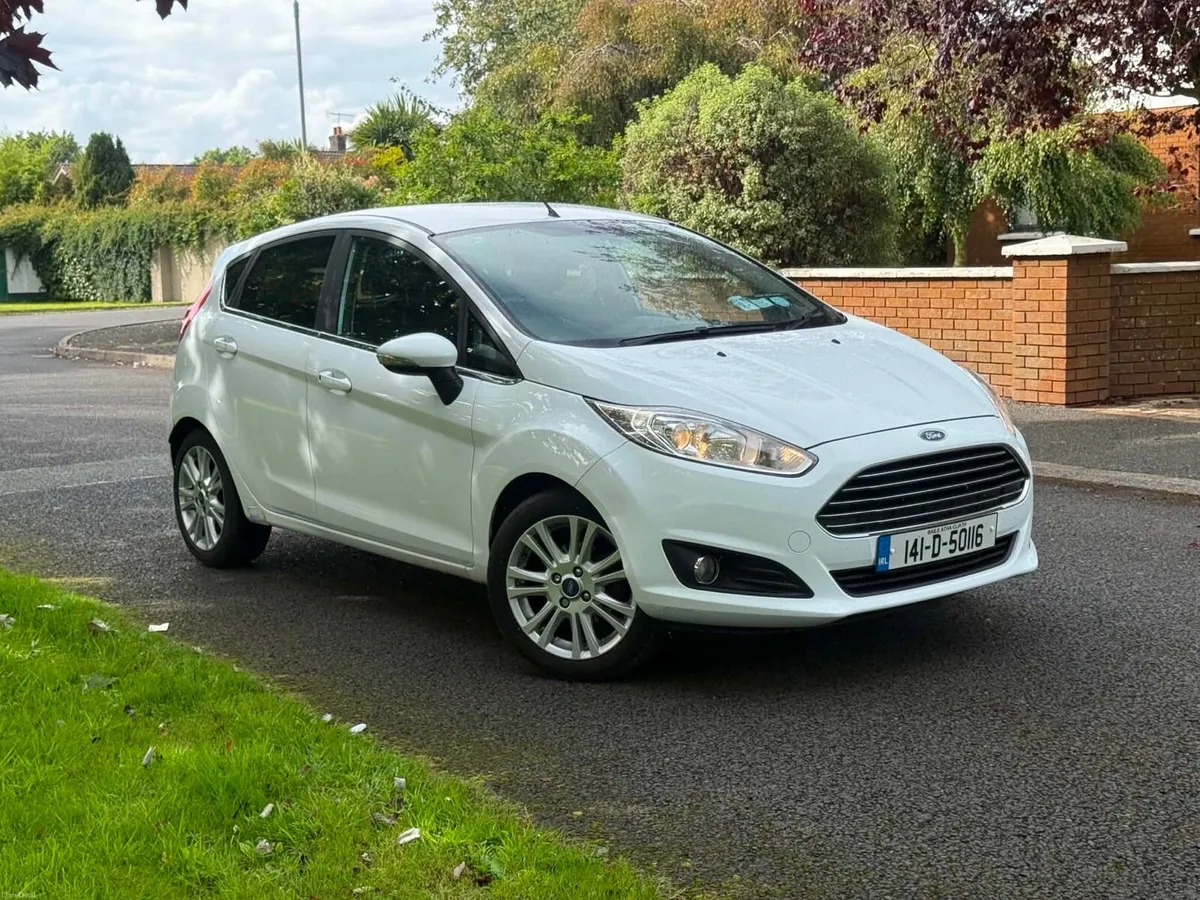 2014 Ford fiesta nct and tax - Image 2