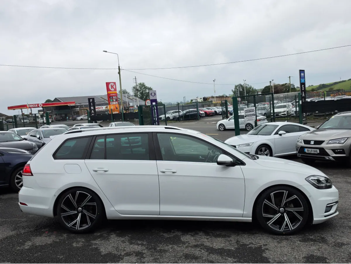 Volkswagen Golf SPECIAL OFFER ESTATE 2.0 TDI COMFO - Image 4