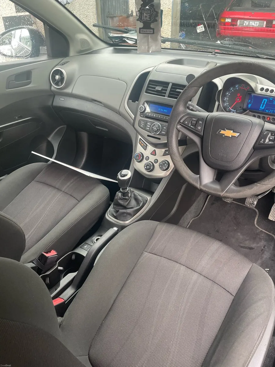 Car - Image 5
