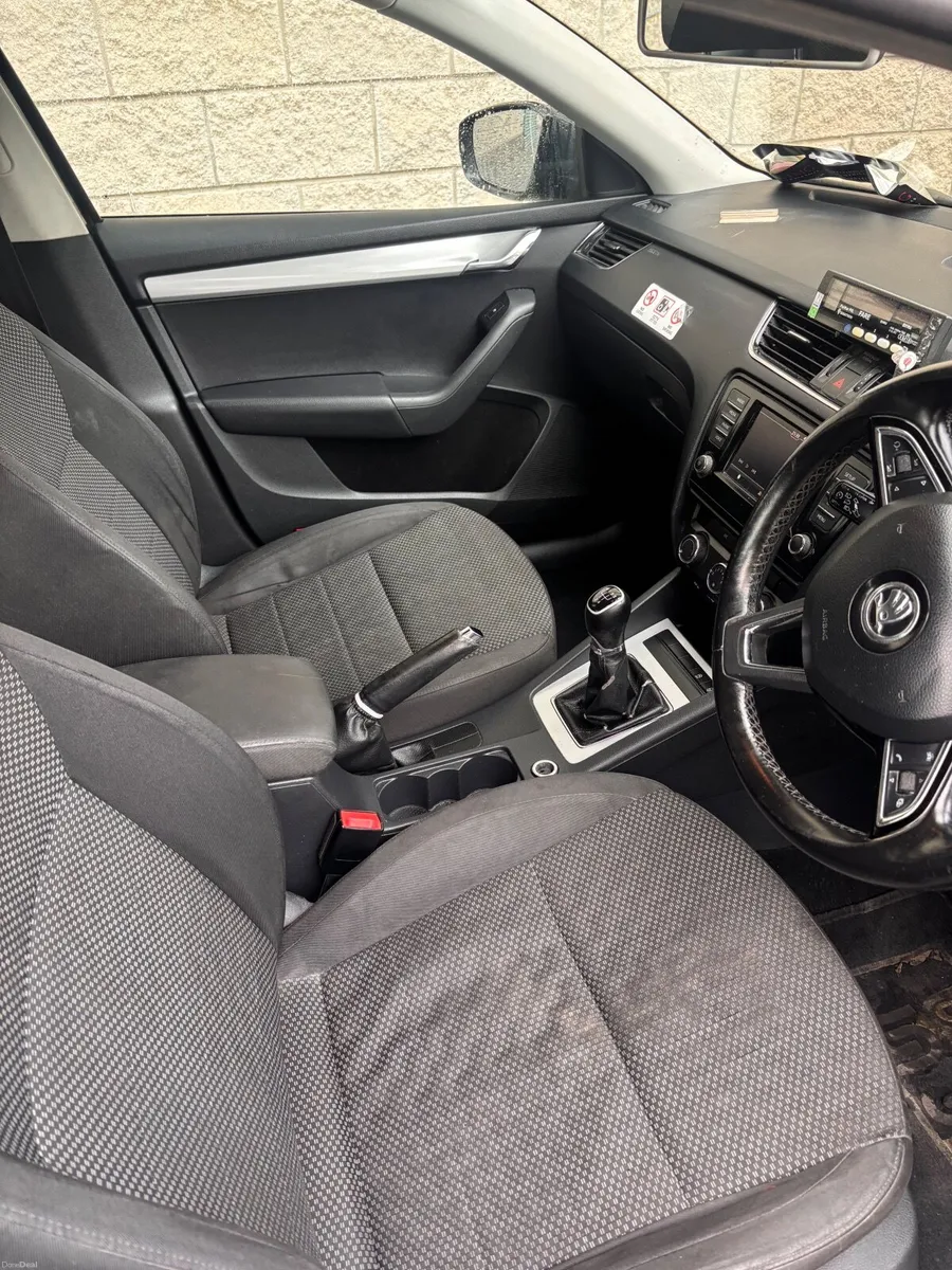 Skoda Octavia 2016 - Image 5