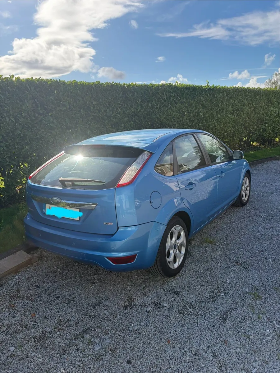 Ford Focus 2011 Blue - Image 2