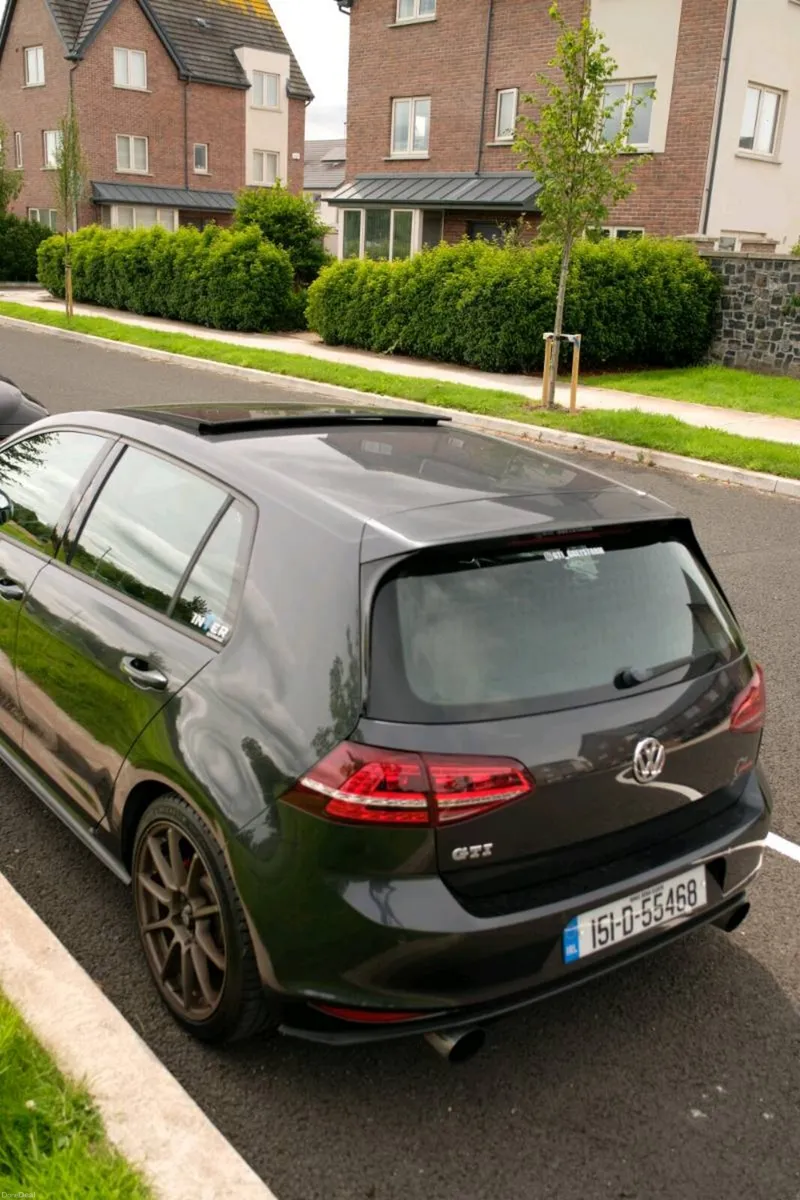 Golf GTI 2015  *Panoramic Sunroof* - Image 5