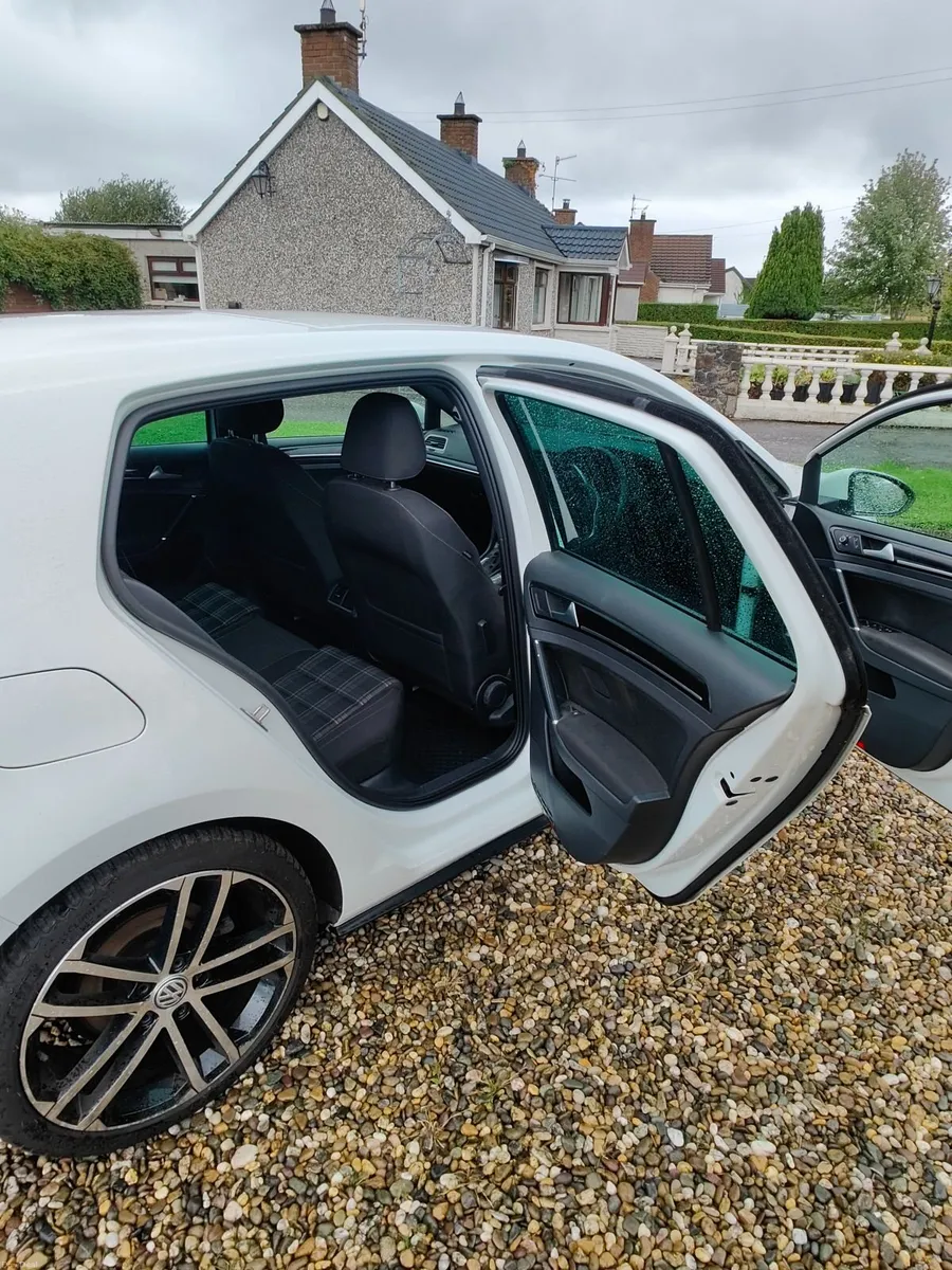 Volkswagen Golf 2015 - Image 4