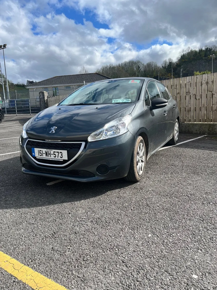 Peugeot 208 2015 - Image 6