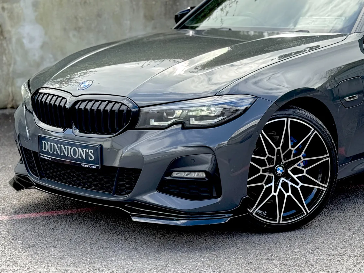 BMW 3-Series 2022 330E M SPORT PRO - Image 5