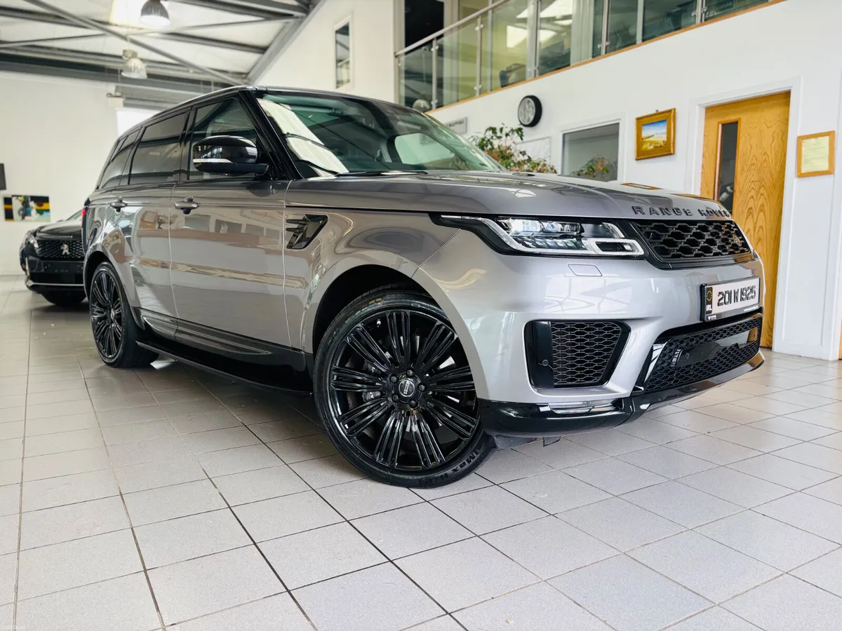 Land Rover Range Rover 2020 Black Edition - Image 1