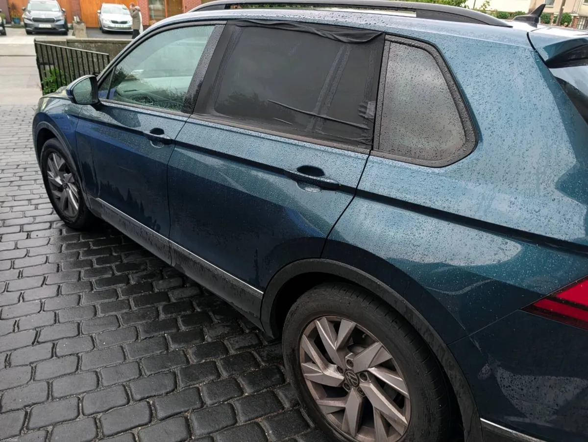 2022 Volkswagen Tiguan - Image 4