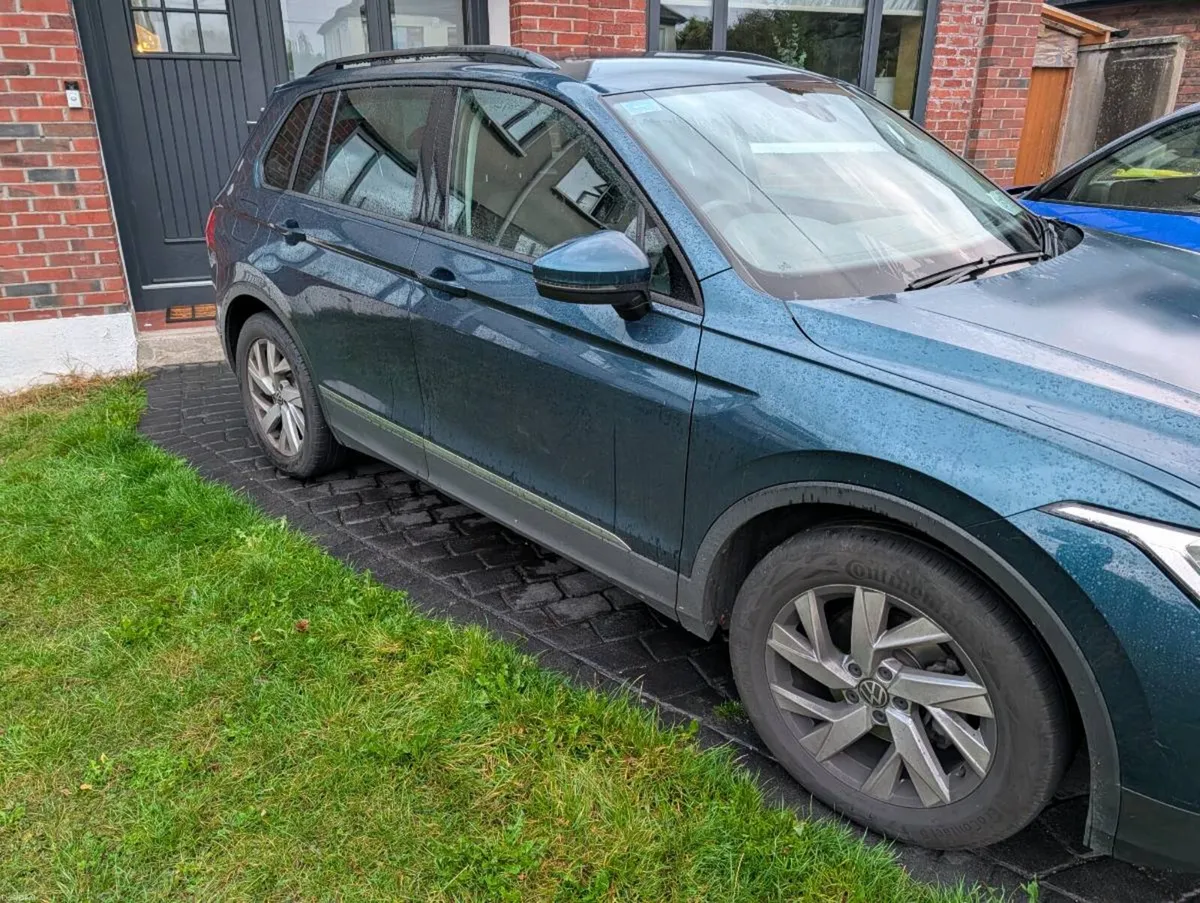 2022 Volkswagen Tiguan - Image 6