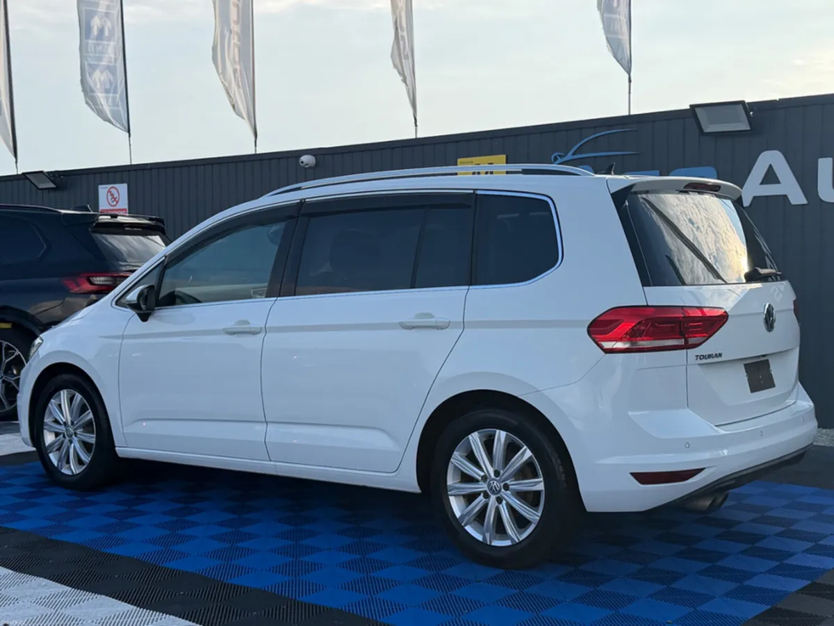 Volkswagen Touran HIGHLINE - 1.4L PETROL - AUTO - - Image 5