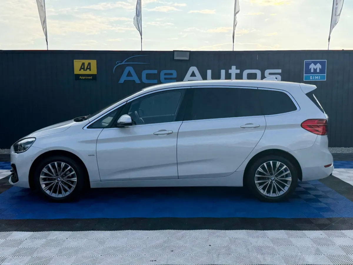 BMW 2-Series LUXURY - 2.0L DIESEL - AUTO - 7 SEATS - Image 4