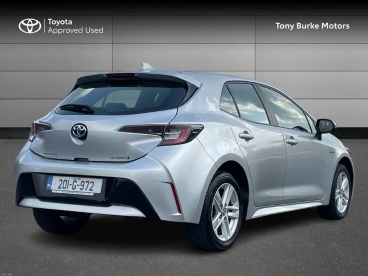 Toyota Corolla Hatch - Luna Edition - 1.8 Hybrid - - Image 2