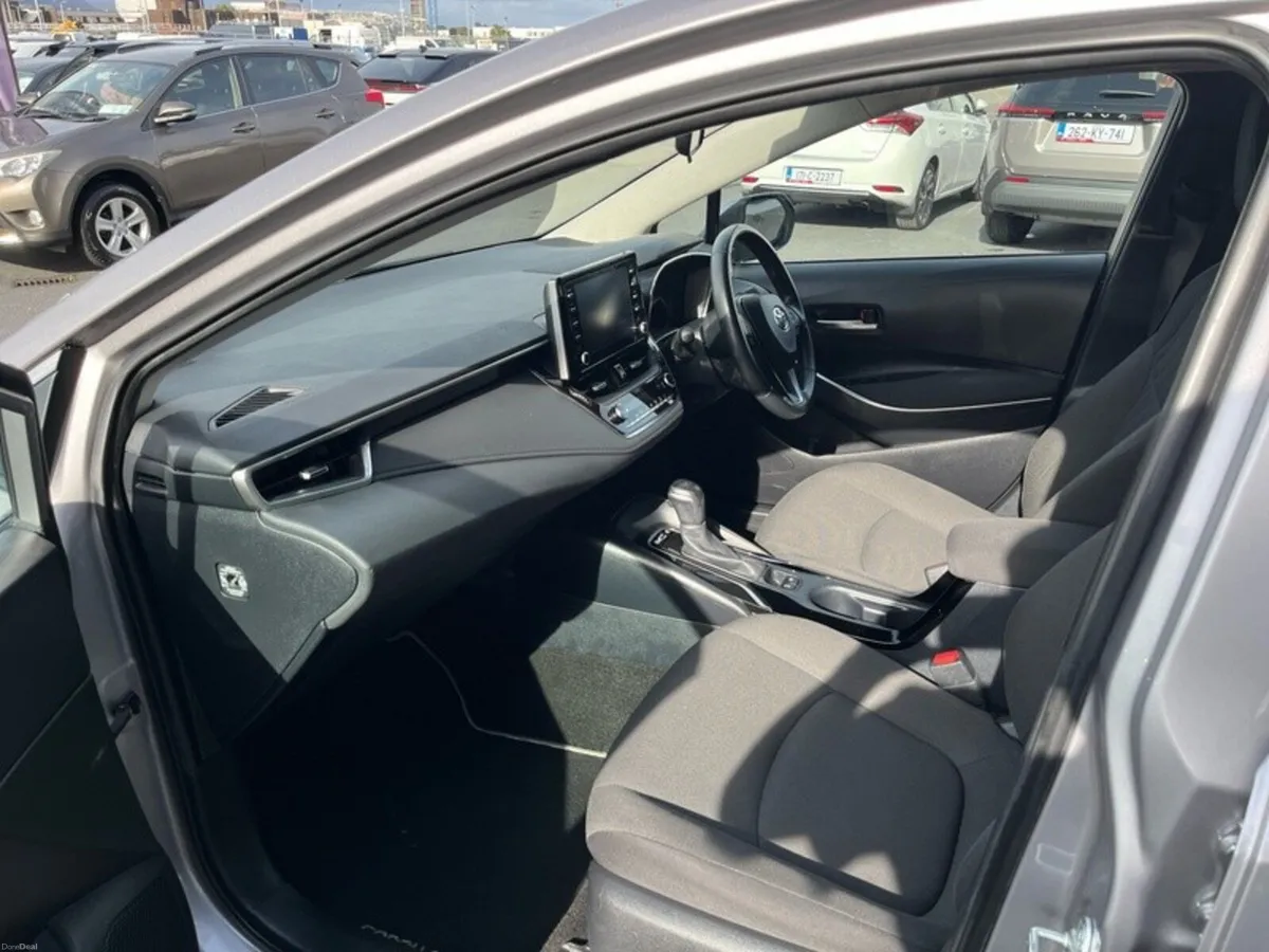 Toyota Corolla HYBRID ELECTRIC LUNA - Image 6