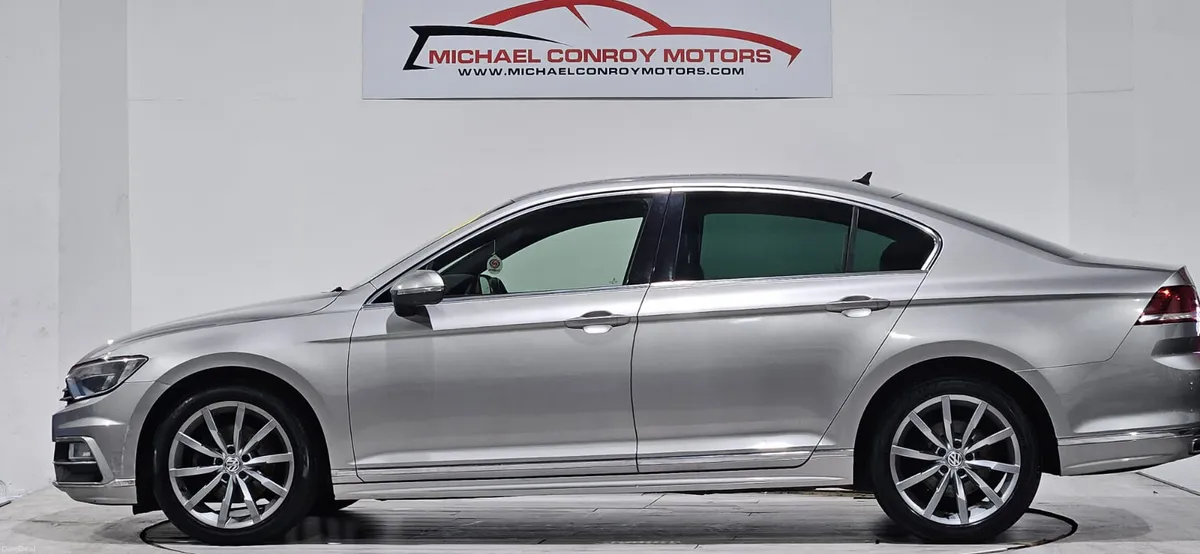 Volkswagen Passat R LINE- FINANCE AVAILABLE - Image 4