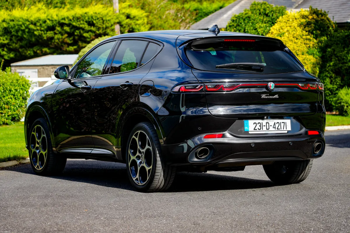 2023 Alfa Romeo Tonale Veloce 1.3 PHEV 280 BHP - Image 3