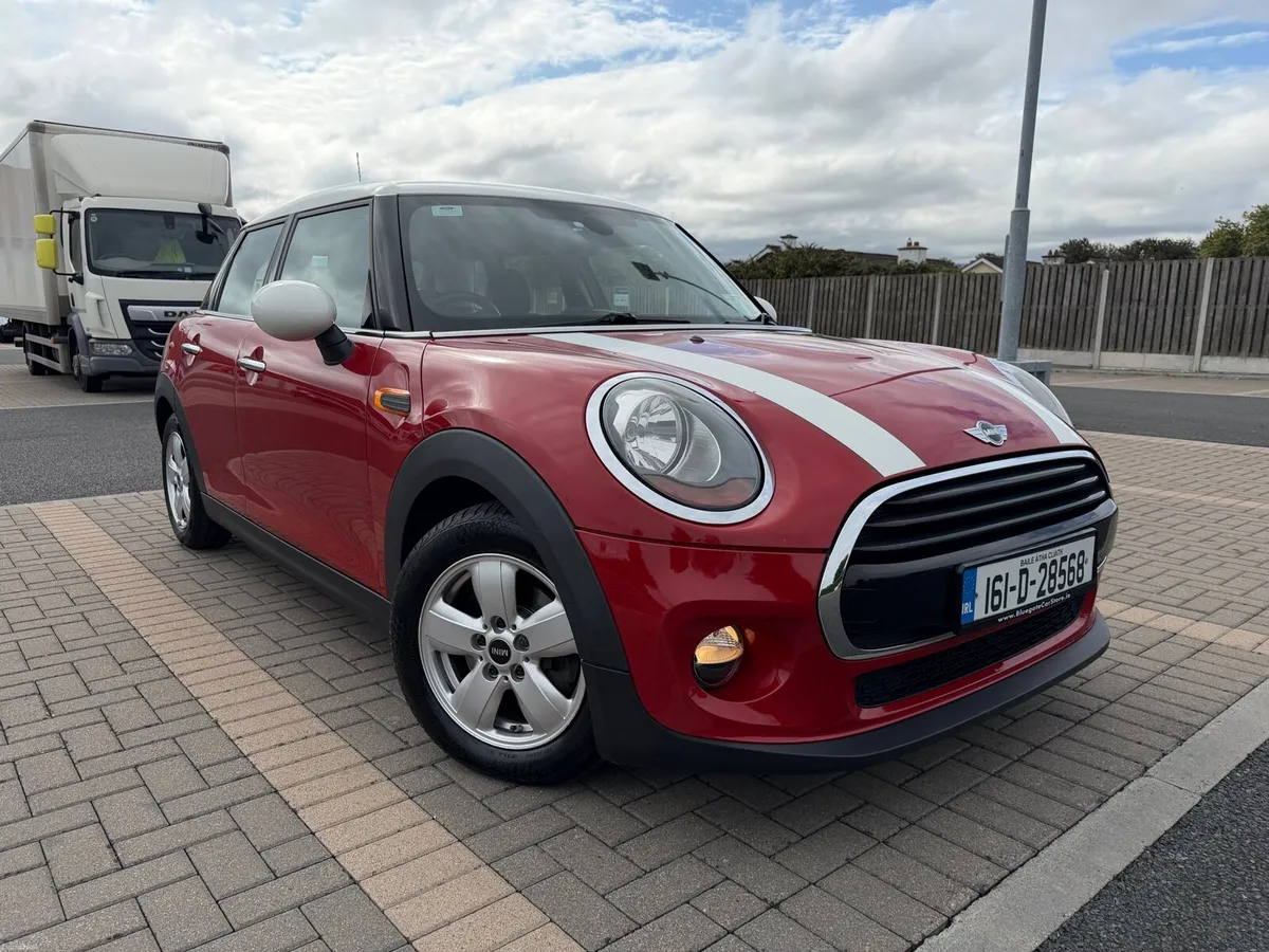 Mini Cooper - Image 1