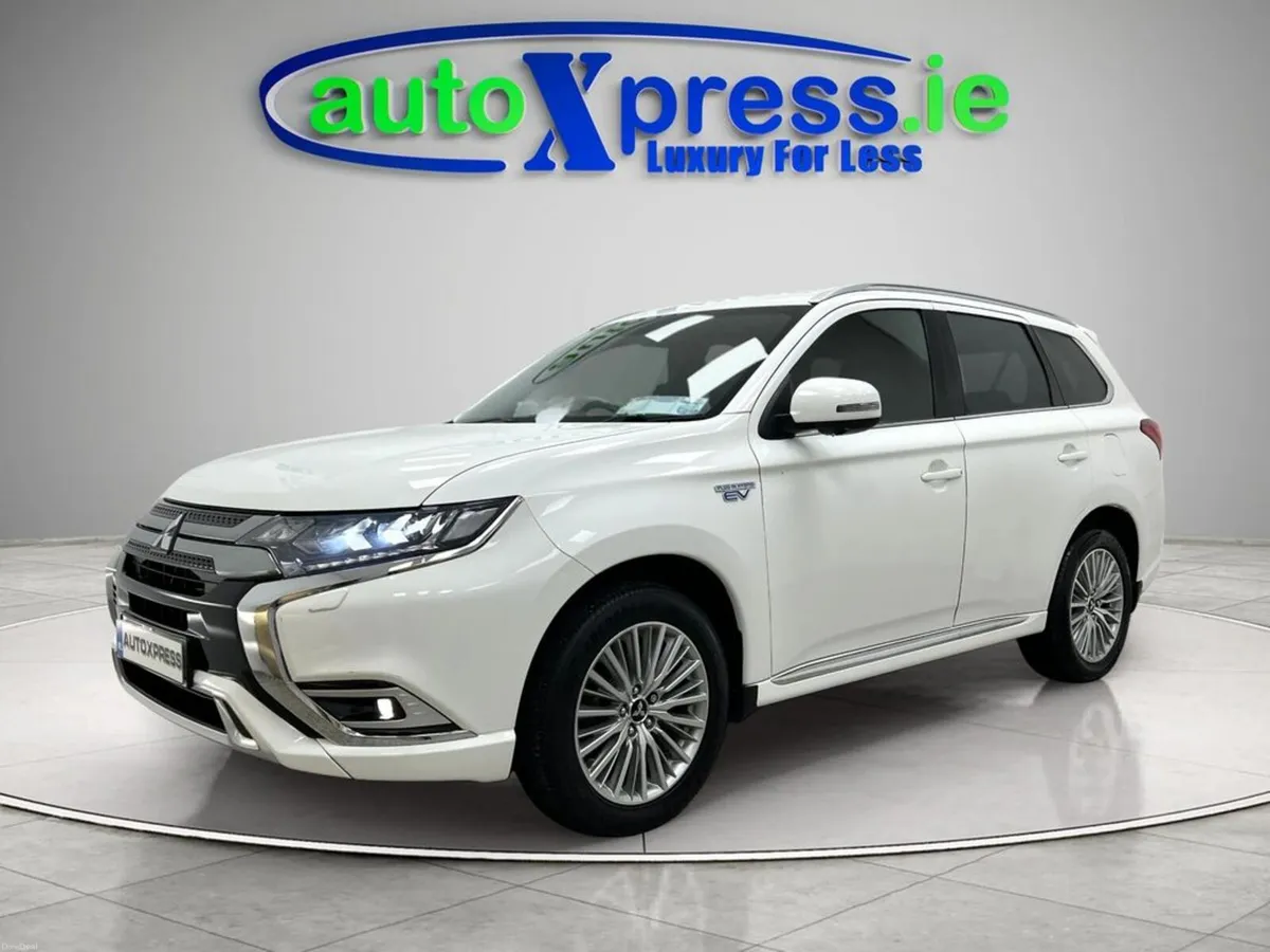 Mitsubishi Outlander 2.4 4H PHEV Automatic - Image 5
